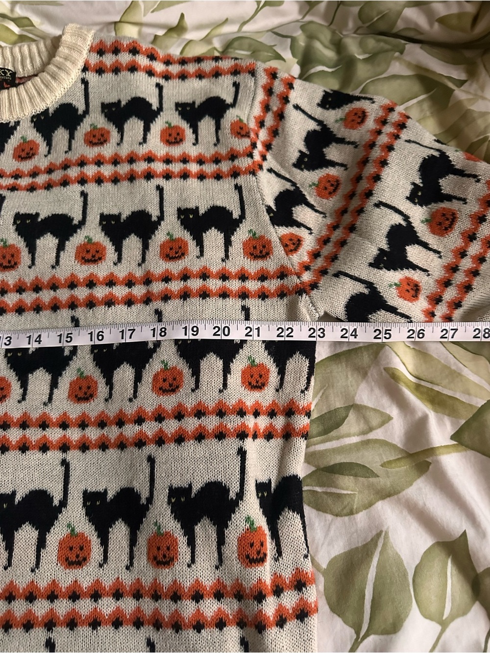 Kiel James Patrick the Scaredy Cat Halloween Sweater - Picture 6 of 10